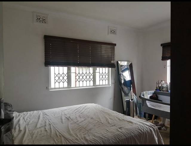3 BEDROOM PROPERTY TO RENT IN CROSSMOOR